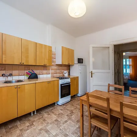 Hostel Welcome Apartments And Hostel Prague *