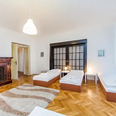 Hostel Welcome Apartments And Hostel Prague *