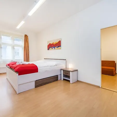 Hostel Welcome Apartments And Hostel Prague *
