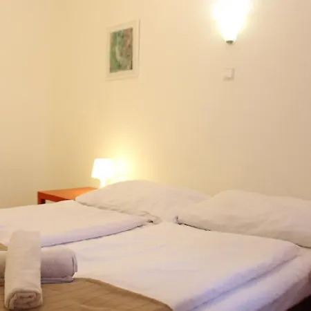 Hostel Welcome Apartments And Hostel Prague *